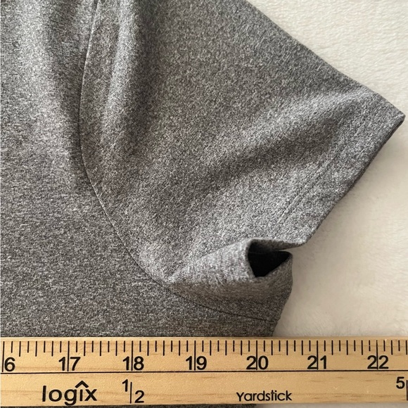 Hollister Gray Square-Neck Crop Top - Picture 7 of 9